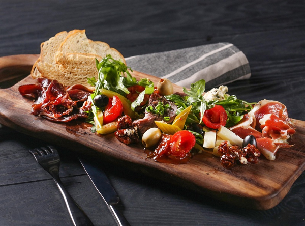 春风正好，是时候去新酒吧喝一杯鸡尾酒了