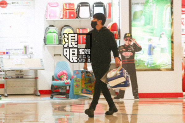 晚安｜《爱情公寓5》开拍是假的，关谷变成雅痞大叔是真的