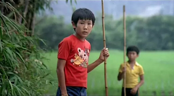 文艺片《八月》让人看到久违的单纯