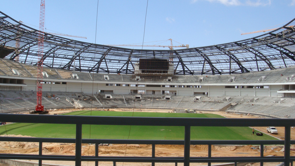 中国工程大军安哥拉十年：掘金战后重建，直面枪口与石油凛冬