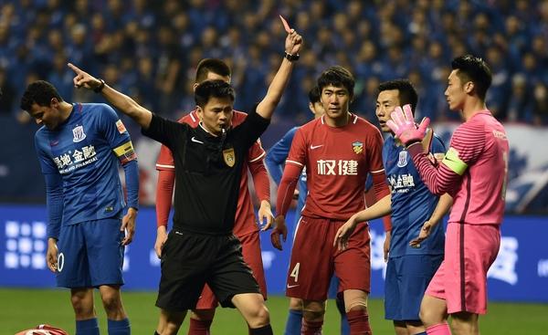 秦升如何被重罚停赛六个月，国际惯例恶劣犯规停赛10场