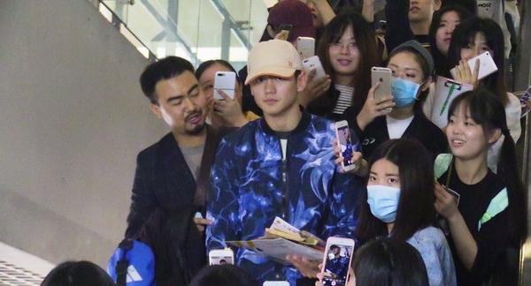 独家｜宁泽涛已回海军但未恢复训练，游泳生涯下半场仍不明晰