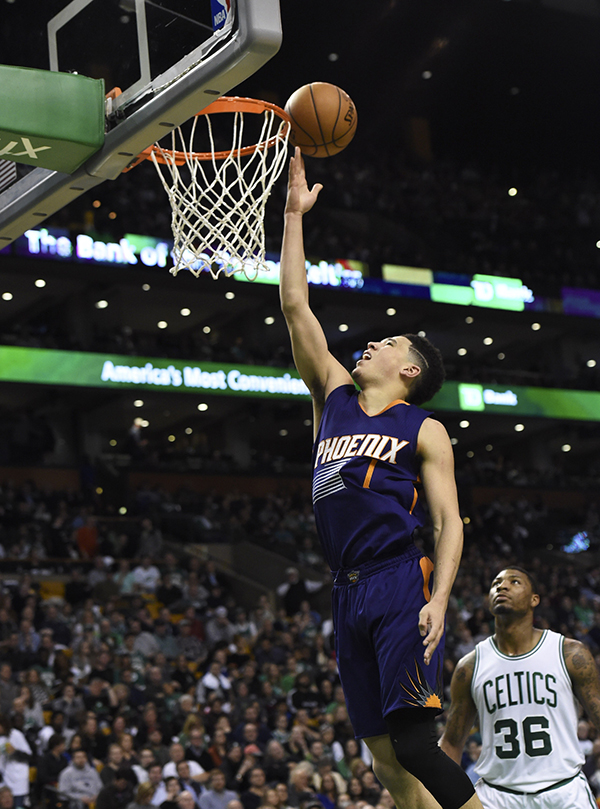 张佳玮｜如果你是雷·阿伦球迷，恭喜你，把布克当新偶像吧