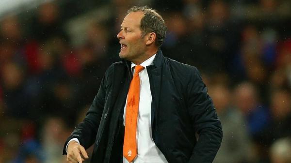 缺席欧洲杯后又要错失世界杯，荷兰队让主帅布林德下课了