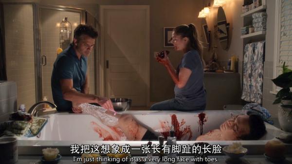 偷偷看一部无脑喜剧也不是什么丢脸的事