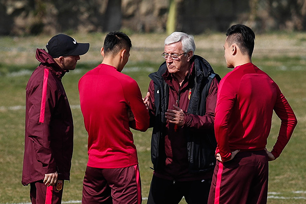 里皮发火了！伊朗原来用了那么多“盘外招”对付国足