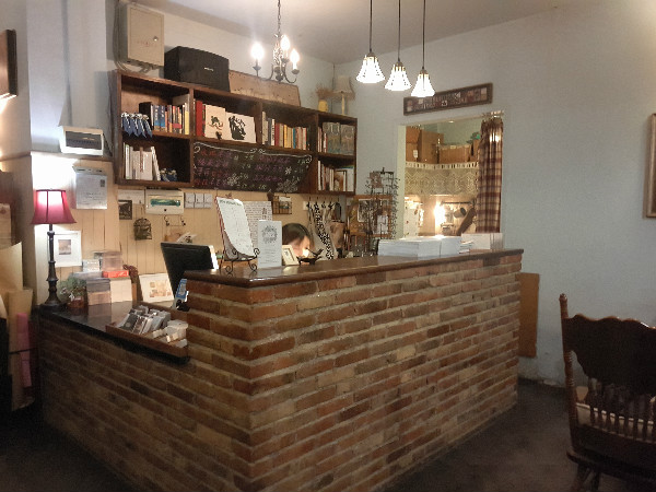 这三家坚持10年的书店：总要找到一种办法撑下去