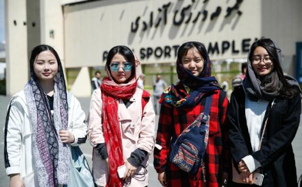 国足伊朗远征记：魔鬼阿扎迪，“四根手指”变成一声Good