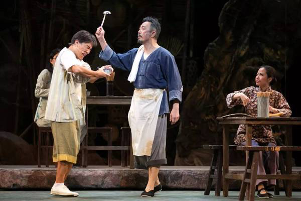 这部足球歌舞剧再现球王李惠堂，80年前我们也曾称霸亚洲