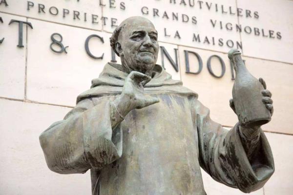 当我们在讨论香槟时，我们在讨论什么