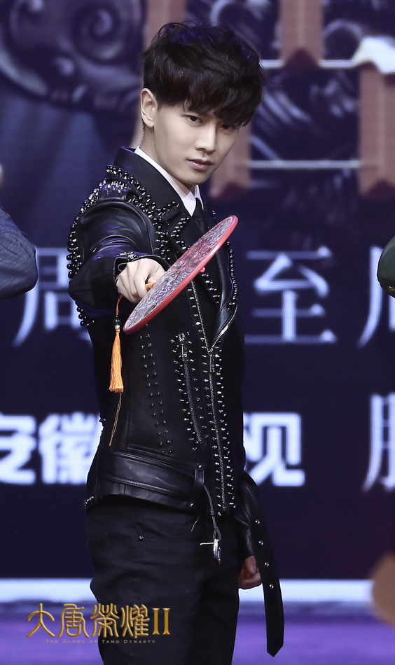 《大唐荣耀2》回归：糖葫芦与盒饭齐飞，忠义与爱情能否两全