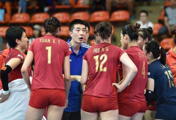 郎平续约你最想知道的几件事：年薪会涨吗，女排王朝会来吗