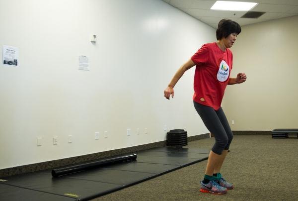 郎平续约你最想知道的几件事：年薪会涨吗，女排王朝会来吗