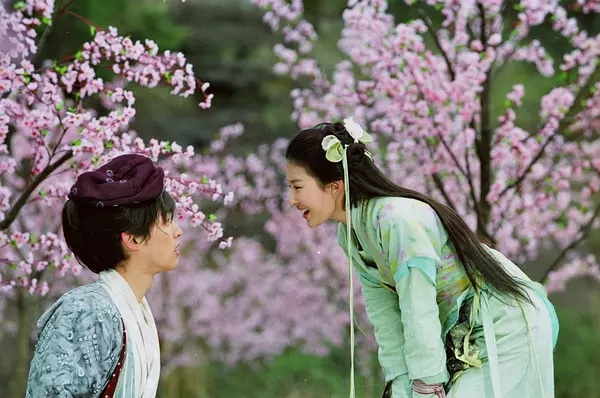 光明日报刊文：网络剧不应被游戏化