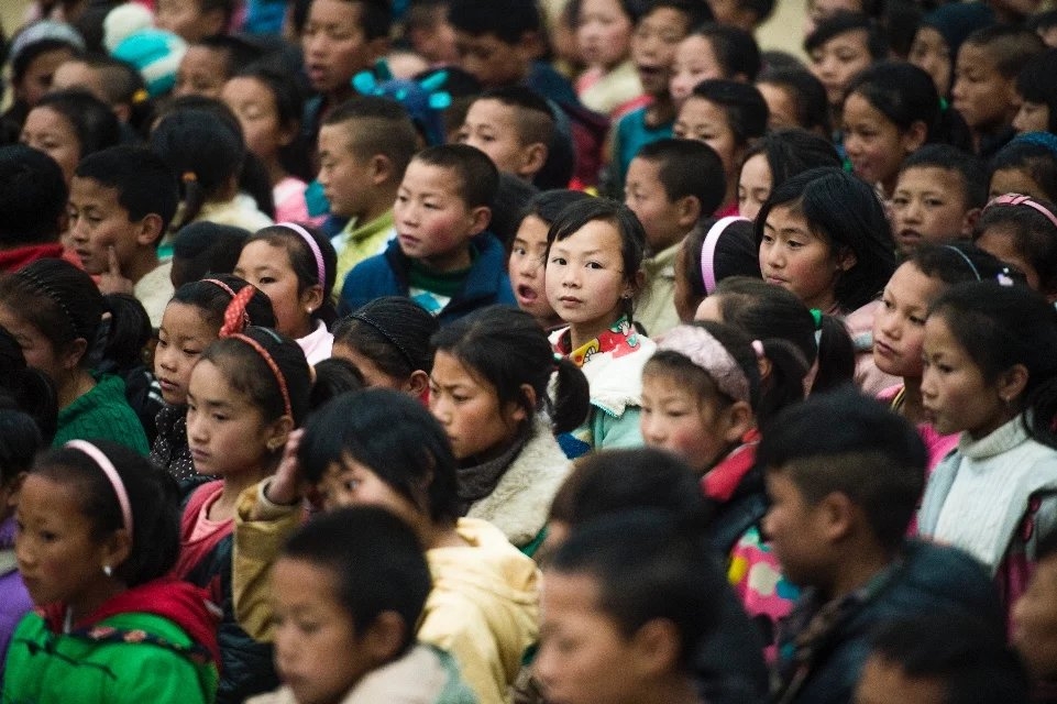 新彝学校的孩子们