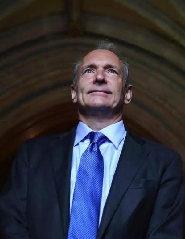 万维网发明者：花过多的时间在社交网络不利于互联网发展