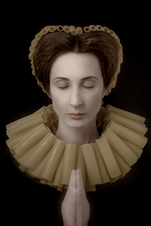 趣看｜食物穿搭秀颜值，自拍玩出古典范