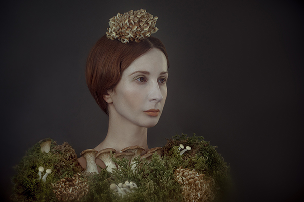 趣看｜食物穿搭秀颜值，自拍玩出古典范