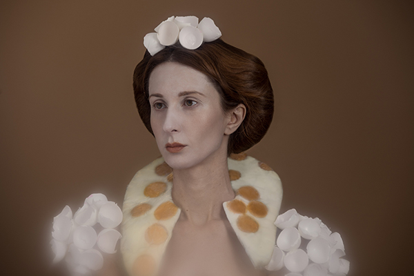 趣看｜食物穿搭秀颜值，自拍玩出古典范