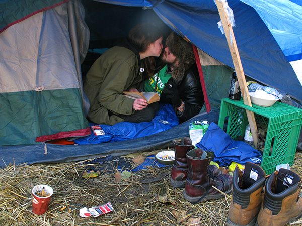 摄影师胡杨：一次又一次，漫长而深入的拍摄