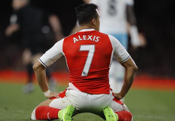 进入4月的阿森纳惹不起！最惨烈争四大战谁比温格有经验