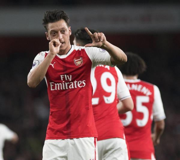 进入4月的阿森纳惹不起！最惨烈争四大战谁比温格有经验