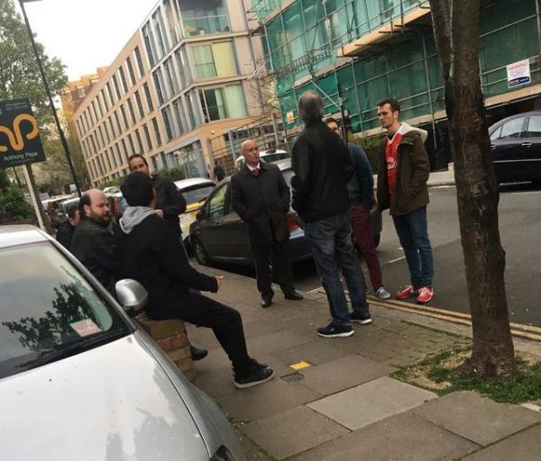 “千人反温格”游行最后只来了几个，英国足坛从不缺键盘侠