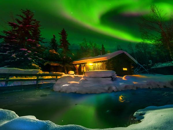 北极光大爆发之年：极光并不像人们经常描绘的那样闪亮光彩