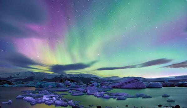 北极光大爆发之年：极光并不像人们经常描绘的那样闪亮光彩