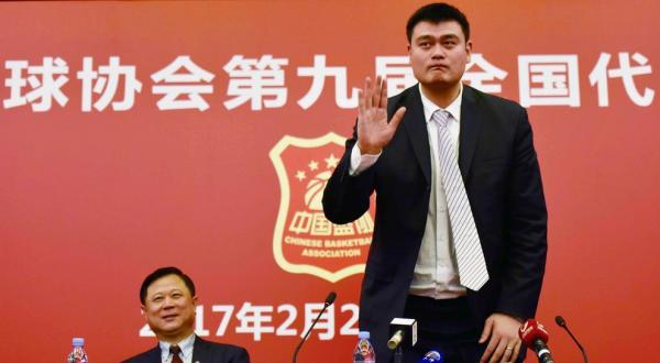 姚明改革第一把火“烧”女篮：一封来自“姚主席”的邀请函