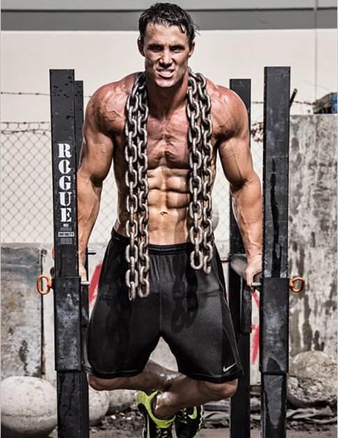 健身令生活崩溃，不信你敢先来个大馒头吗