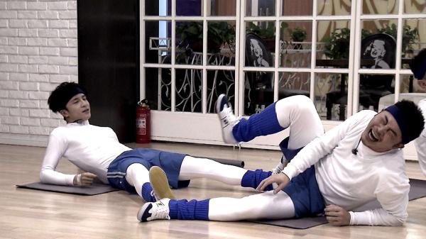 健身令生活崩溃，不信你敢先来个大馒头吗