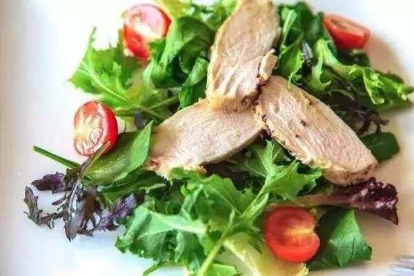 健身令生活崩溃，不信你敢先来个大馒头吗