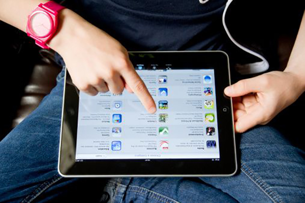 熊孩子未经大人允许玩游戏花掉7千万美元，亚马逊全部退回