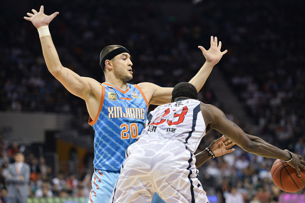 从千年老二到总冠军走过太多弯路，新疆队的成功不只靠砸钱