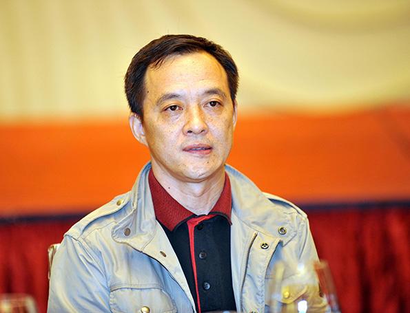 对话｜国乒领队：肖战转战女乒为技术发展，张继科教练待分配