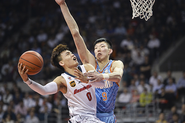 从打游戏、买蛋糕到哭肿眼，广东男篮是这样输掉总决赛的