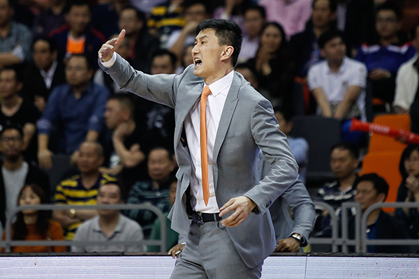 从打游戏、买蛋糕到哭肿眼，广东男篮是这样输掉总决赛的