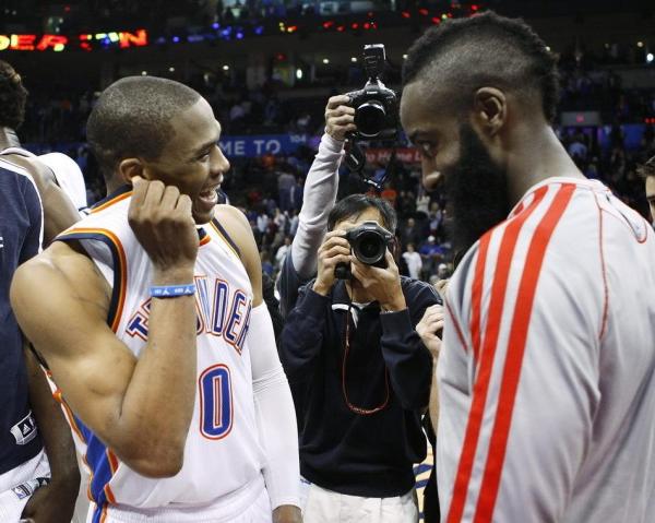 雷霆确定季后赛迎战火箭，MVP之争就看这轮PK了