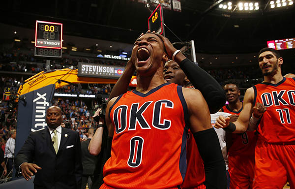 NBA单赛季三双历史第一的位置，今天起属于威少一个人的了