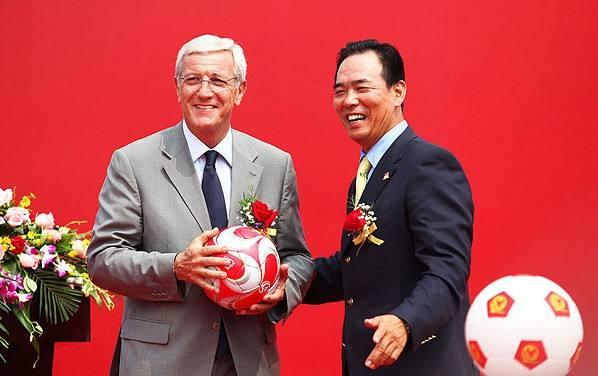 连任亚乒联主席后大谈国足，蔡振华称“请里皮有长远规划”