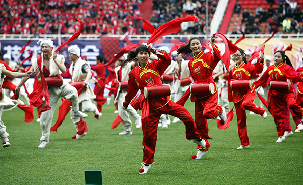 一场中乙涌入两万观众获人民日报点赞，足协别再不听忠言了