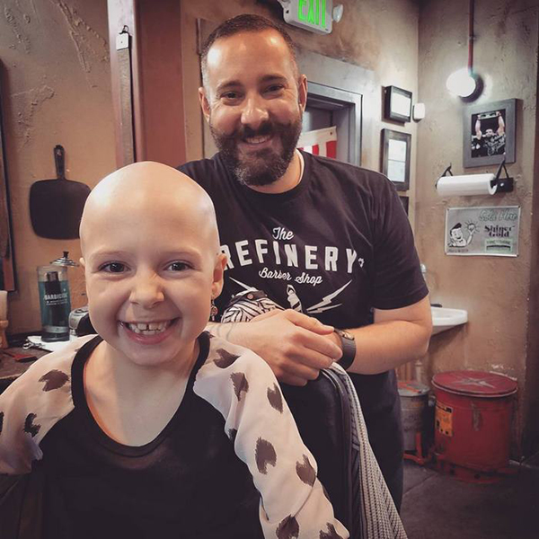 趣看｜闪亮的治愈系：当7岁小女孩遭遇秃头症