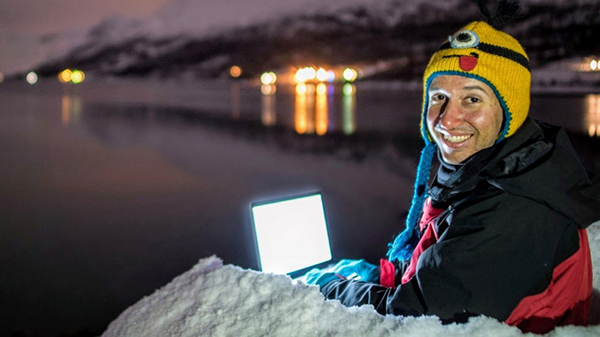 头脑在工作，身体却很诚实：数字游民的“可持续间隔年”