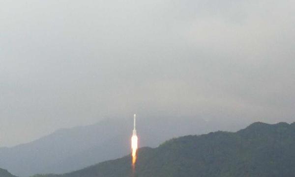 中国卫星通信进入高通量时代：高铁上打电话，信号会更好