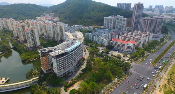 海南对非户籍居民限购1套商品房，户籍居民限购3套