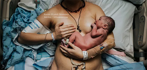 这些美到惊颤的出生照片，把专业摄影师都感动了