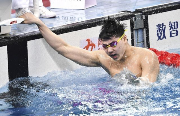 宁泽涛恩师再造明日之星，18岁的他两破世界青年纪录