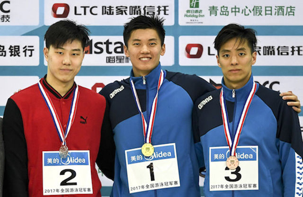 宁泽涛恩师再造明日之星，18岁的他两破世界青年纪录