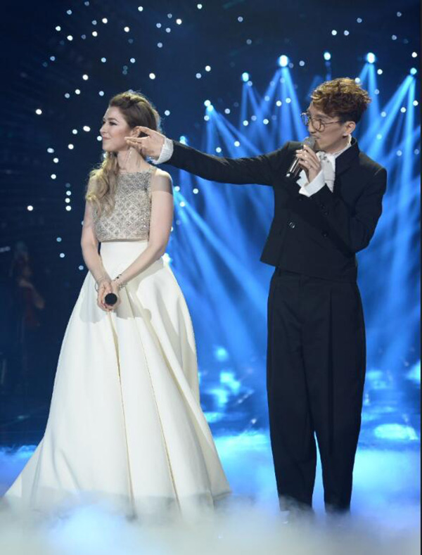 林忆莲《歌手》夺冠，小岳岳“砸场子”砸得不错